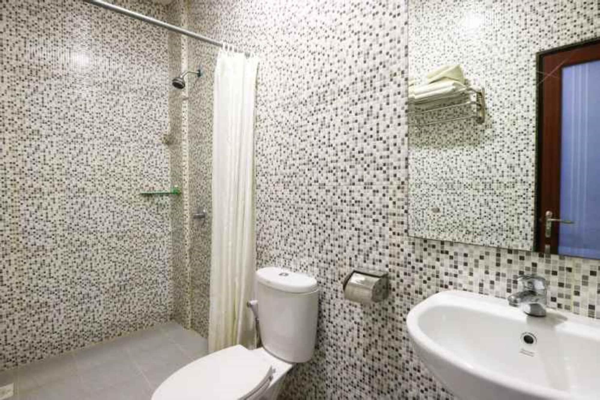 Blitz Hotel Batam Exterior photo